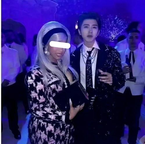 大狗仔爆料蔡徐坤视频大全,蔡徐坤视频大全幕后故事 第1张 大狗仔爆料蔡徐坤视频大全,蔡徐坤视频大全幕后故事 第1张